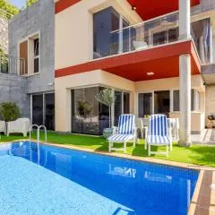 Villa Atlantic Blue - Piscina Privada Climatizada y Vistas al Mar