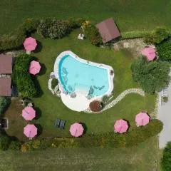 La Vie en Rose Resort