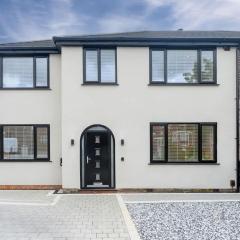 Luxury 6 Bed Near Manchester by City SuperHost