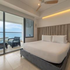 CB615 | Elegancia y confort frente al mar