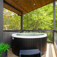 The Little Timber Cozy Hot Tub Fireplace