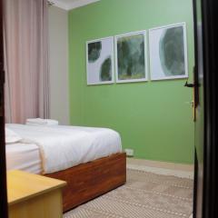 White Cottage Suites