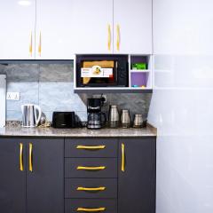 Flexible 6 BR Home - Book a Room or the Whole House!
