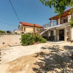 1 Bedroom Lovely Apartment In Ljubac