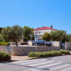 Apartments with parking spaces Losinj, Losinj - 24690