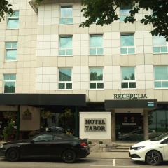 Hotel Tabor