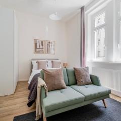 Blueground Prague 7 renovated Letná park PRG-50