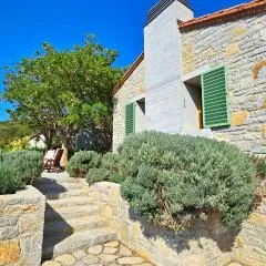 Uzun Ev - Architectural Gem - Contemporary Rustic Villa with Stunning Valley View