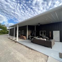 Family Style Glamping in Pet-Friendly Rental at Lake Godstone, Texas