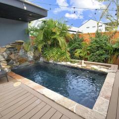 Saragossa Poolside Paradise