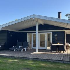 Holiday Home Aksa - 400m from the sea by Interhome