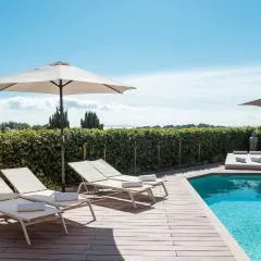 Luxury Villa With Pool And Seaview