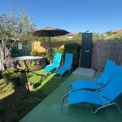 Apartments Ari and Bonnie - cozy with roof terrace