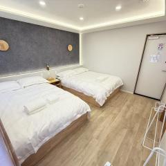 浅草駅徒歩8分 浅草寺すぐそばの仲見世散策ステイ DqcEoE