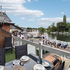 The Boathouse - Unique Riverside Living in Henley