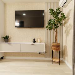 Cozy Stay in the Heart of City 1BR and Living Extendable sofa