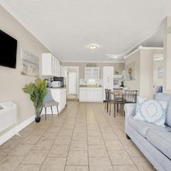 Luxe Guest Suite Near The Emerald Coast of PCB