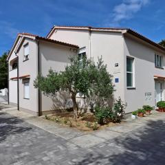 Apartments by the sea Banjol, Rab - 12838