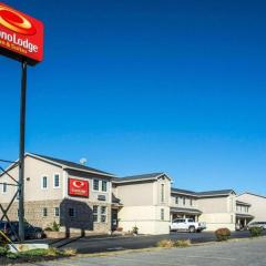 Econo Lodge Inn & Suites North Syracuse Airport
