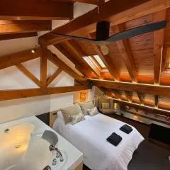 Lo Attic