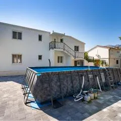 Amazing Home In Seline With Wifi