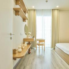 Nijo KAYA Suites - Terra Royal Tower, Highclass, Central & Poker Table