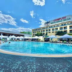 Complex Bran Brad Bega