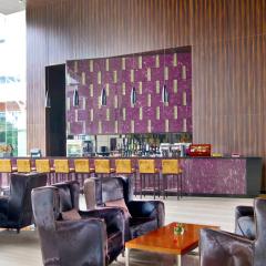 Crowne Plaza Guangzhou Huadu by IHG - Free Shuttle bus between hotel to Exhibition Center During Canton Fair