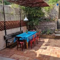 Maison vue mer, terraces, parking, proche port, climatisation