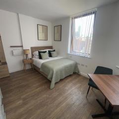 City Center 1-Bed Studio Sleeps 2 with City Views