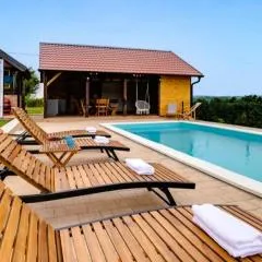 Villa Mali Sokol by Villas Guide
