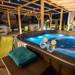 Old Tree Village & Restaurant