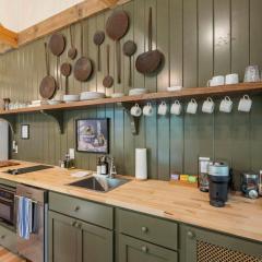 The Sapsucker at Buckhorn Hollow