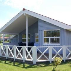 6 Personen Ferienhaus mit privatem Bootsteg, direkter Seelage, Kanu, Whirlpool und Sauna in Otterndorf