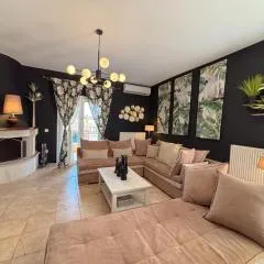 F&K House Kastania
