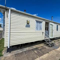 Fantastic 6 Berth Caravan At Haven Skegness Holiday Park Ref 88028Hr