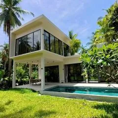 Beautiful villa with pool