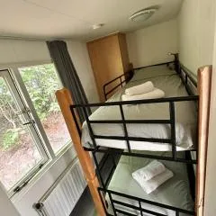 Quietly located forest chalet on family campsite