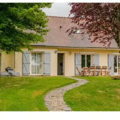 GITE Thiron Gardais LA COUR aux PAUVRES