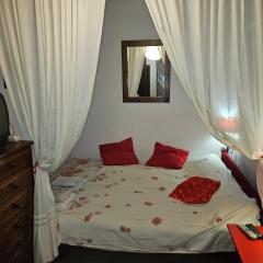 small sweet home romantic