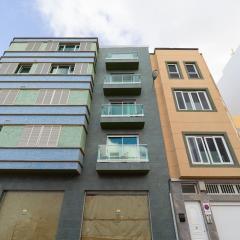 Seafront Apartment in Las Palmas by Playa Canteras
