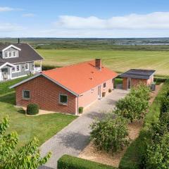3 Bedroom Cozy Home In Tarm