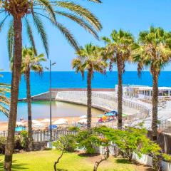 In front of the beach Arguineguin