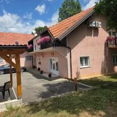 Apartman & Sobe Orhideja
