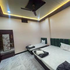 Jain Yatri Grah And Restaurant