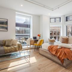 Urban Studio on Bishop Hot Spot Dtown MTL
