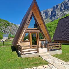 Wooden cottages KONAK