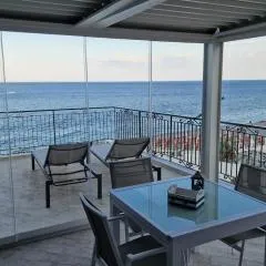 Seafront penthouse in Taormina