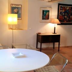 Au cœur du village Duplex de charme