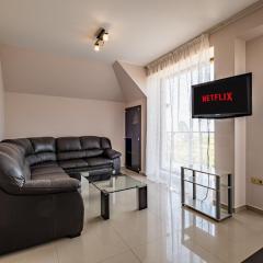 Luxury 2 bedroom apartment with sea view